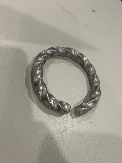 Thick cut obatala oje metal